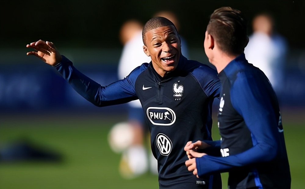 世界杯2026-法国险胜AC米兰,基米希惊艳四座 第1张 世界杯2026-法国险胜AC米兰,基米希惊艳四座 第1张