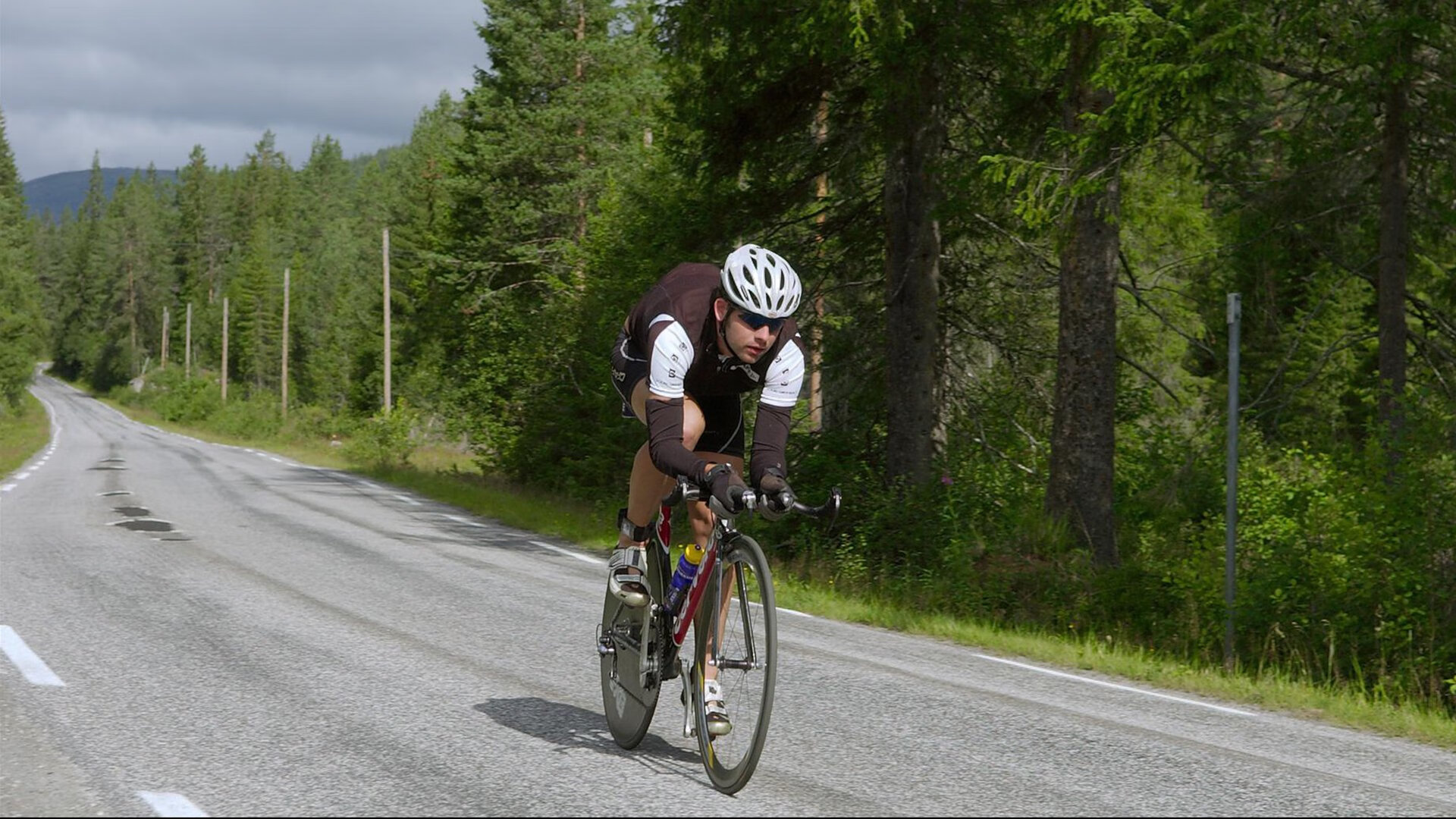 开云体育官方网站-梅西的魔法，当个人天才照亮厄瓜多尔的战术迷宫