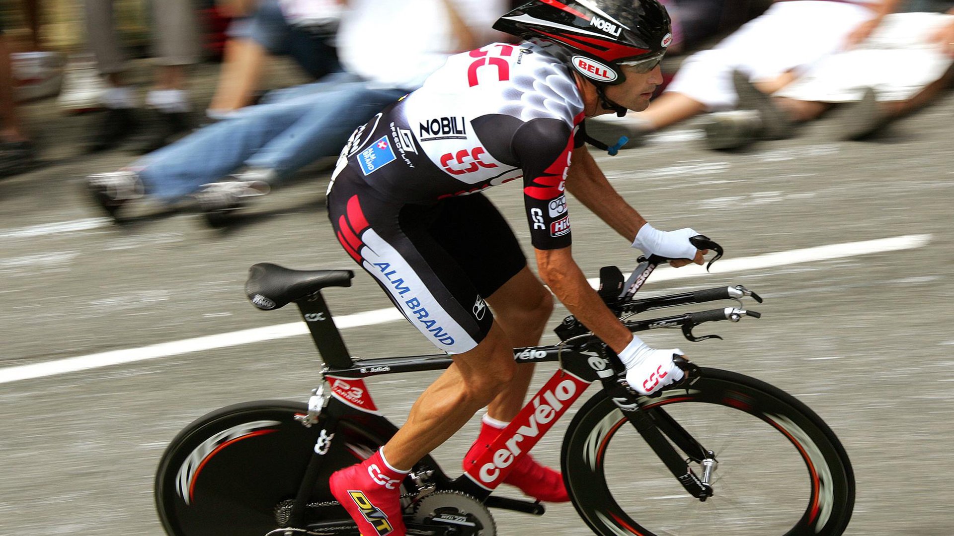 开云体育官方网站-F1年度争冠之夜，凯塞多展现巨星价值，当压力成为燃料，新王在聚光灯下诞生  第1张